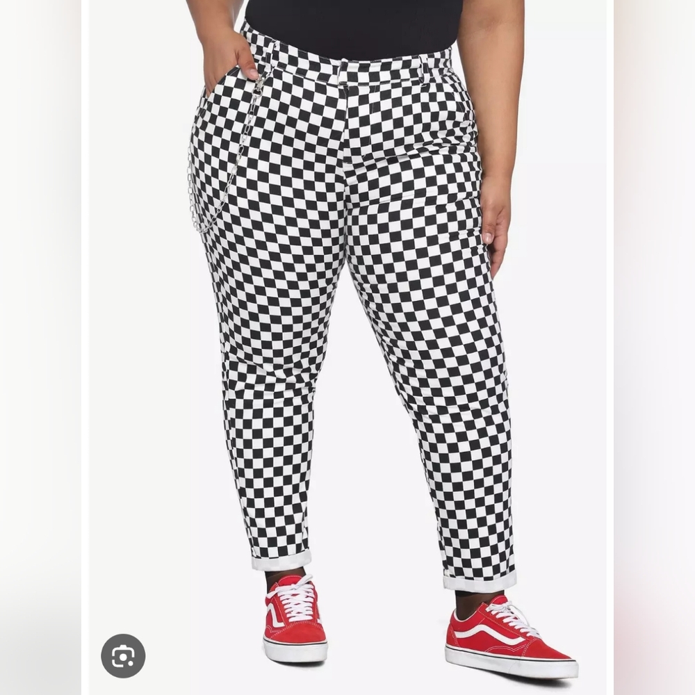 Hot Topic Plus Black and White Checkered Pants 3 3x 22 punk skate goth